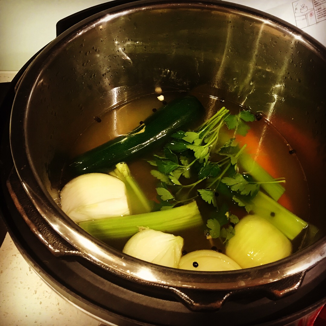 preparing bone broth